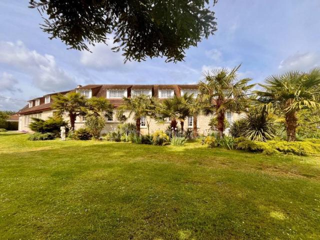 Aux portes de l'Ailette, Etang, grange, 310 m² habitable, un. 313m² Trucy