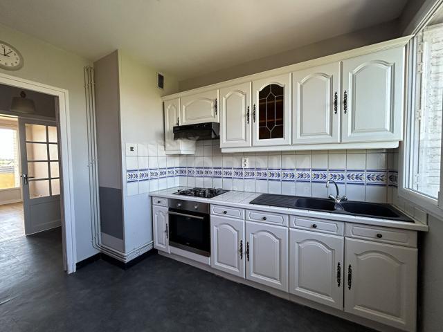 auxerre, bel appartement f2 de 71 m² en résidence sécurisée