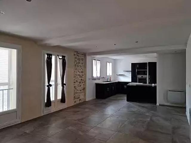 Auxerre 89000 Location maison 4 pièces t4 au dernier étage