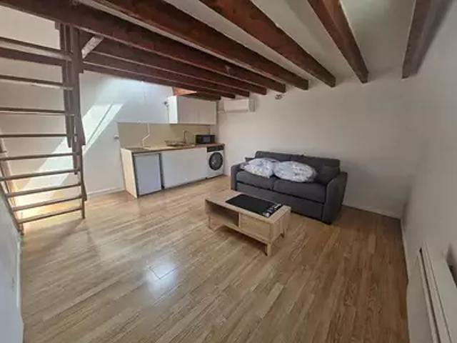 Auxerre 89000 Location appartement 1 pièce t1 au dernier étage