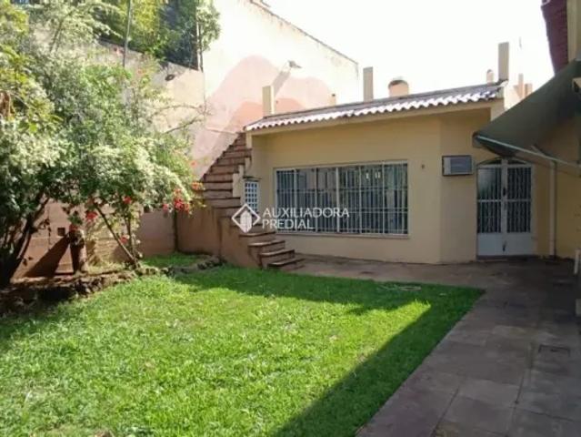 Auxiliadora Predial Vende Casarão Com 394 m² no Centro de Canoas RS