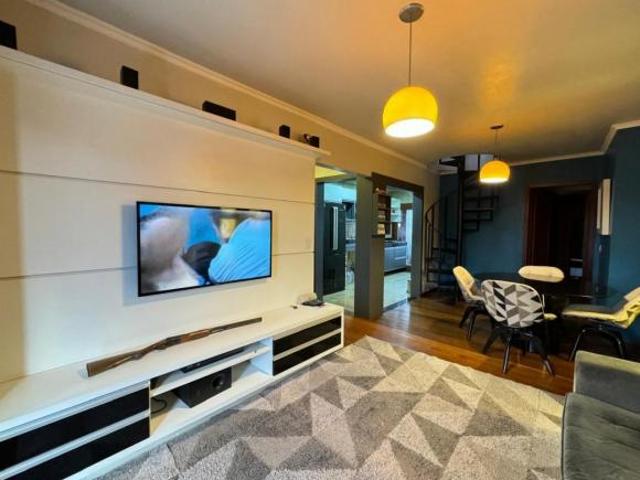 Auxiliadora Predial vende cobertura duplex com 167,70 m²