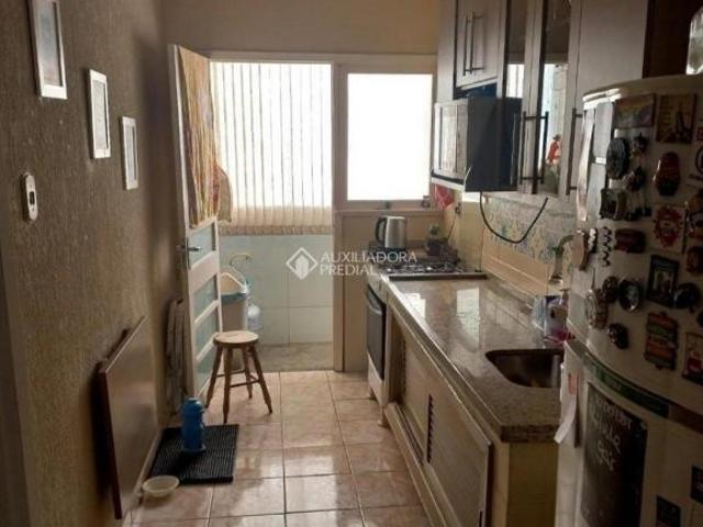 AuxilliadoraPredial Vende Imóvel muito bem distribuído, composto por 2 dormitórios, amplo living par