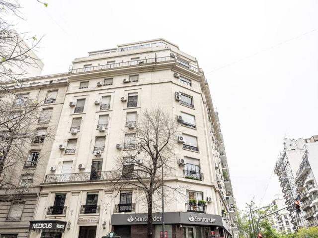 Av. Alvear y Av. Callao