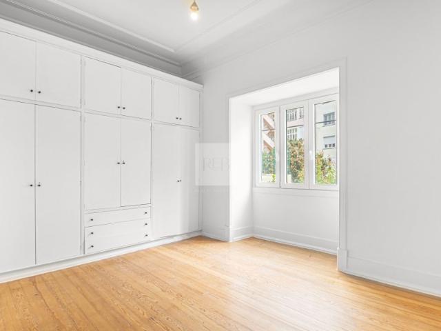 Av. Berna Apartamento T3+1 Lisboa