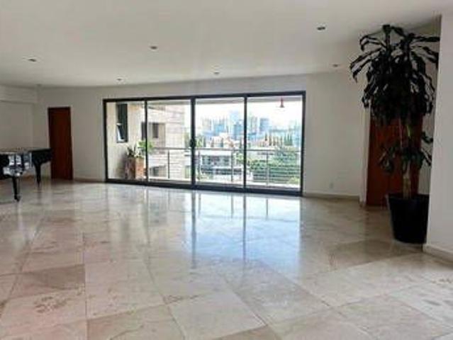 Av. Club de Golf Lomas, Col. Green House C.P. 52779, Huixquilucan