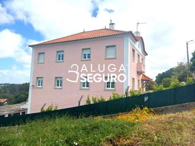 Av. Nunes de Carvalho 74, 2710 Sintra, Portugal