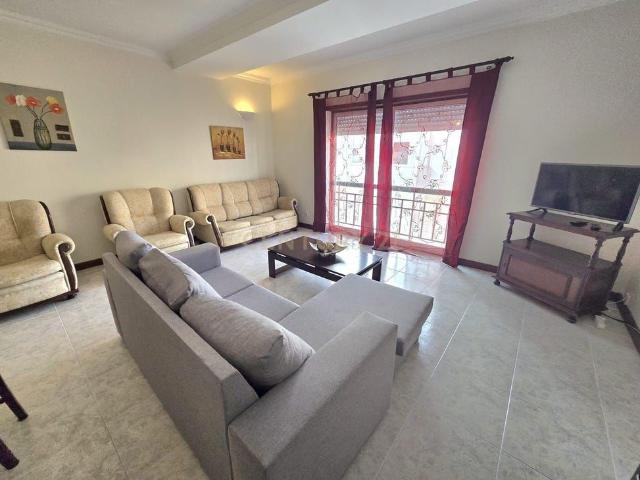 Av. Porto Santo 12, 2450 106 Nazaré, Portugal, Nazaré, Leiria 2450 106
