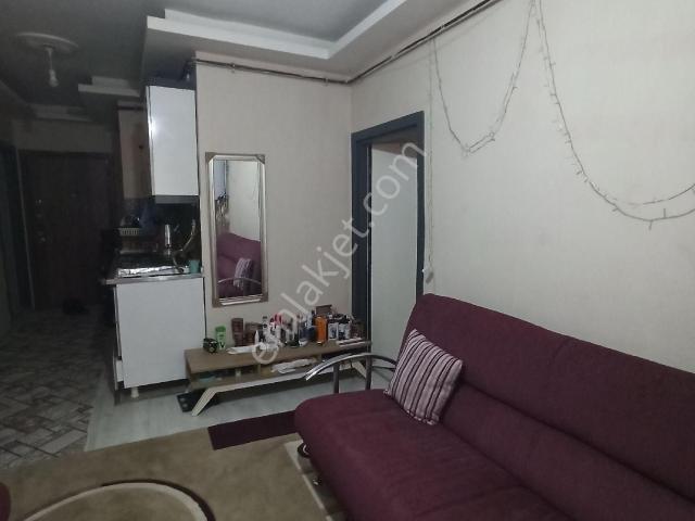 Avm Arkasi Satilik 1+1 Eşyali Daire