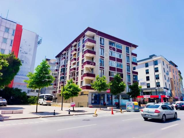 Avm Karşısında Hastane Yanında