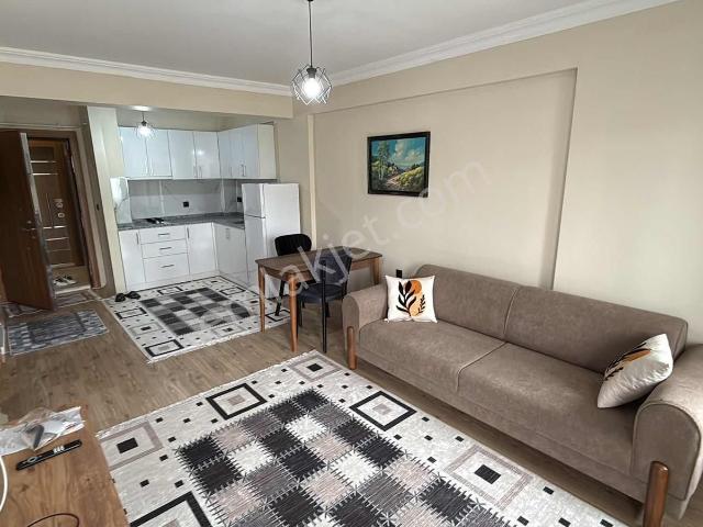 Üniversiteye 10 Dk Full Eşyalı Cadde Üstü Avm Yanı 1+1 Daire!
