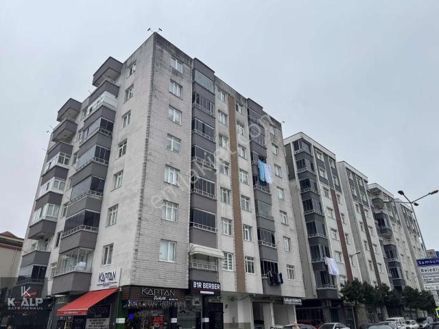 Avm'nin Yanında Satılık 3+1 Daire Asansörlü Arakatta