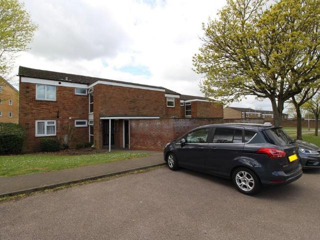 Avocet, Letchworth Garden City, SG6 1 bed flat to rent £925 pcm £213 pw