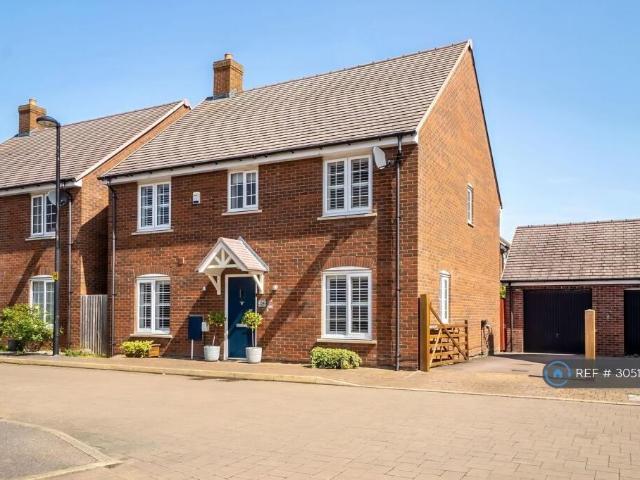 Avocet Road, Bedford, MK42 4 bed detached house to rent £2,500 pcm £577 pw