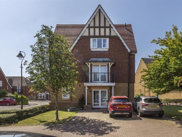 Avocet Walk, Iwade, Sittingbourne ME9, 2 bed flat to rent, £1,250 pcm | PrimeLocation
