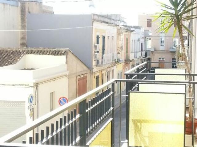 Avola ZONA CENTRO STORICO AFFITTASI APPARTAMENTO
