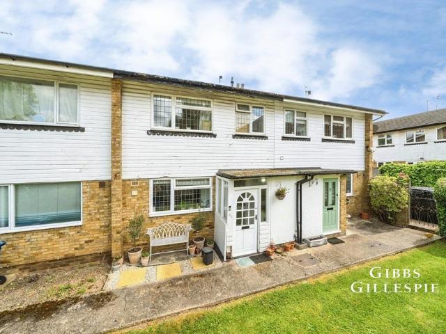 Avon Mews, Pinner, HA5 3 bed terraced house to rent £2,200 pcm £508 pw
