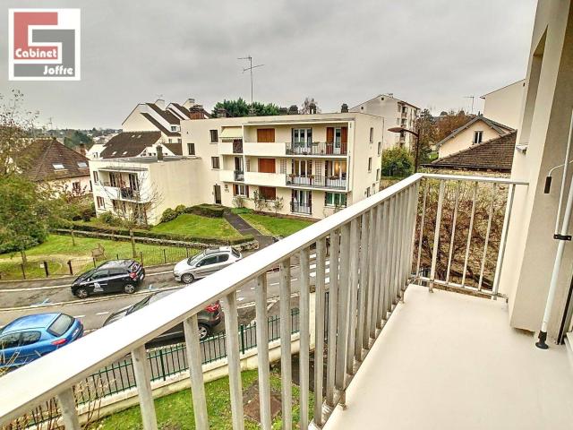 AVON GARE BEL F3 AVEC BALCON, CAVE ET BOX EN RESIDENCE