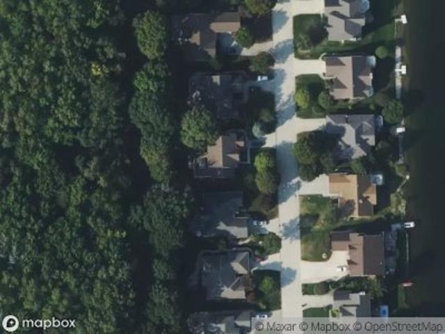 Avon Lake Ln
