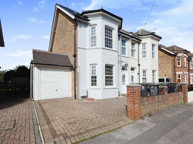 Avon Road, Bournemouth BH8, 5 bed property to rent, £3,000 pcm | PrimeLocation