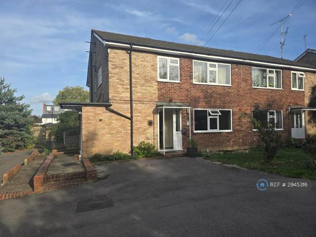 Avon Road, Farnham, GU9 2 bed flat to rent £1,550 pcm £358 pw