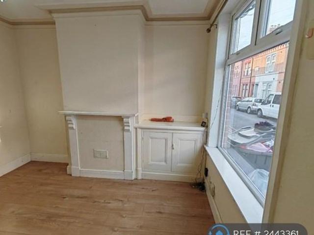 Avon St, Leicester, LE2 2 bed terraced house to rent £890 pcm £205 pw