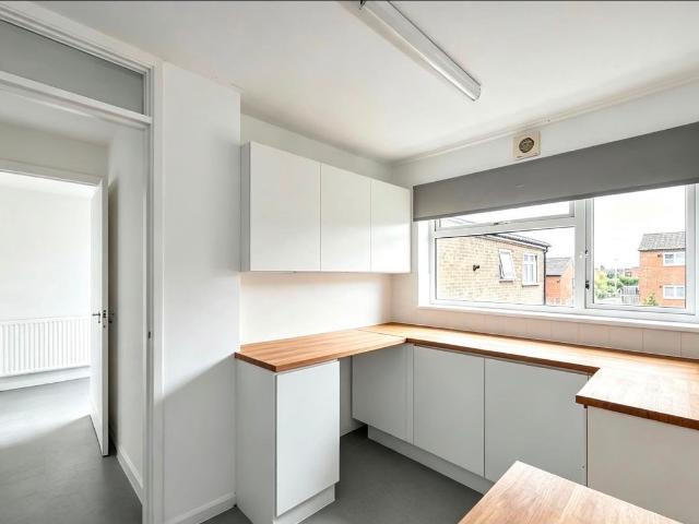 Avon Way, Colchester CO4, 1 bed flat to rent, £950 pcm | PrimeLocation