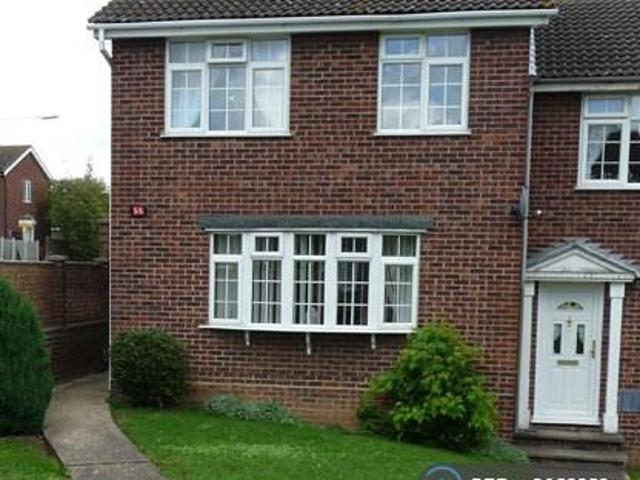 Avon Way, Colchester, CO4 1 bed in a house share to rent £415 pcm £96 pw
