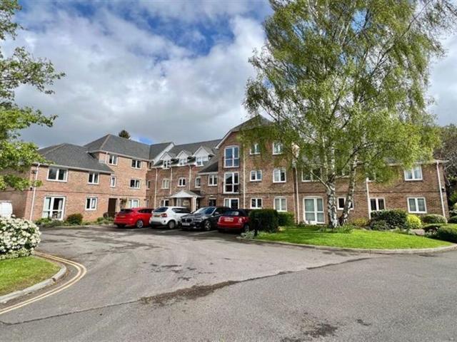 Avongrove Court, The Avenue TA1, 2 bed flat to rent, £1,150 pcm | PrimeLocation