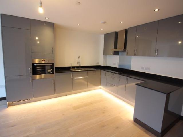 Avonside House, East Station Road, Peterborough PE2, 2 bed flat to rent, £1,250 pcm | PrimeLocation