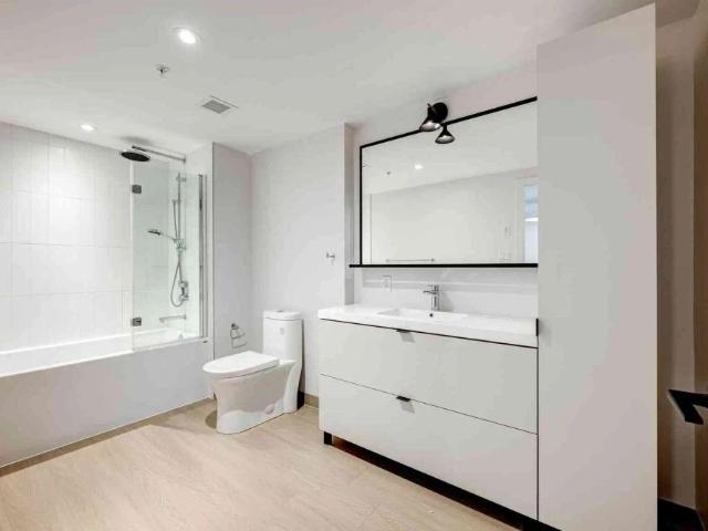 AVA Montréal — Bachelor available at 4982 Pl. de la Savane, Montréal