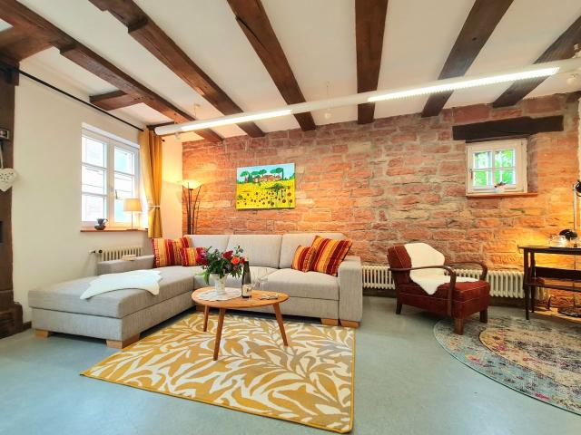 AVAHOME: Stylish apartment for 6 in Kandel / near Karlsruhe, WiFi, parking, Netflix, kitchen, Nespresso, washing machine, dryer