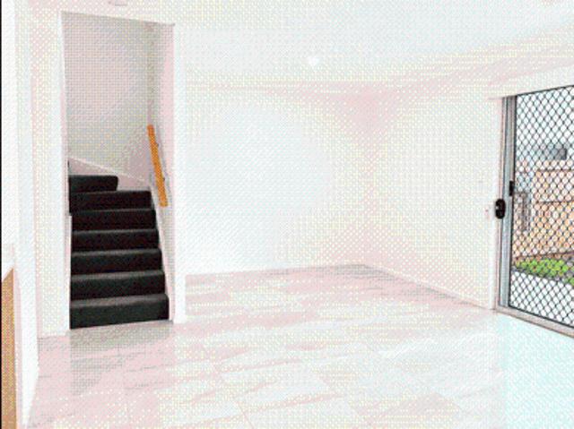 Avail 25/09/26 4 BED 2 BATH TOWNHOUSE WITH DUCTED AIR