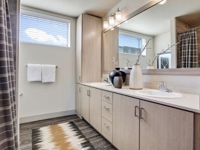 Avail 2 Bedroom Apartment for Rent at 2602 S Anaheim St, Aurora, CO 80014 Heather Gardens