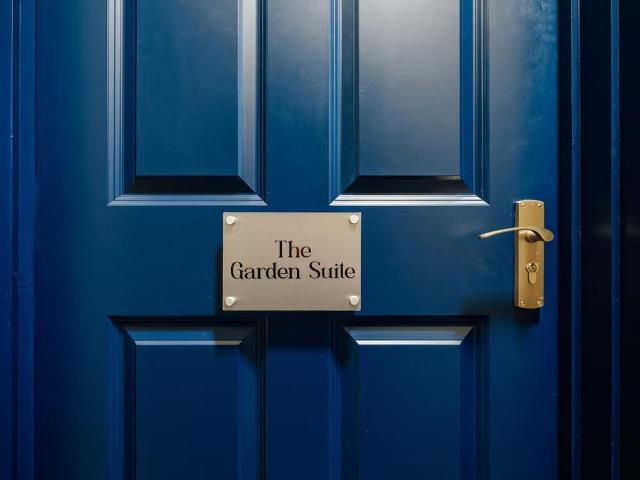 Avail in Dec 2026 The Garden Suite. Studio to rent £800 pcm £185 pw