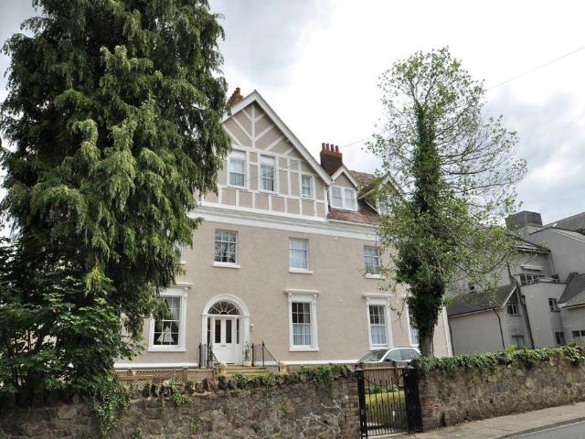 Avail in December 2026 Ivydene, 57. 3 bed apartment to rent £975 pcm £225 pw