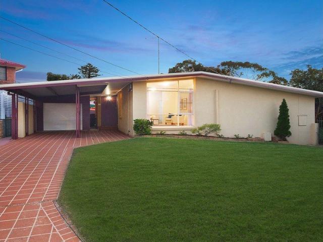 Available 15th October Single Level Spacious Family Home