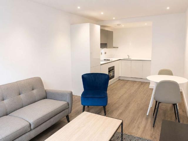 AVAILABLE 15TH SEPT | ONE BEDROOM APARTMENT | 2ND FLOOR | FULLY FURNISHED | JEWELLERY QUARTER