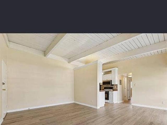 Available Apartment in July first