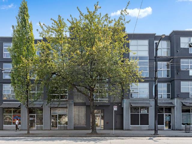 Available December 15th July 15th | Furnished 1 Bed/ 1 Bath + Den w/ Murphy Bed LOFT in Mount Pleasant Utilities Included — 105
