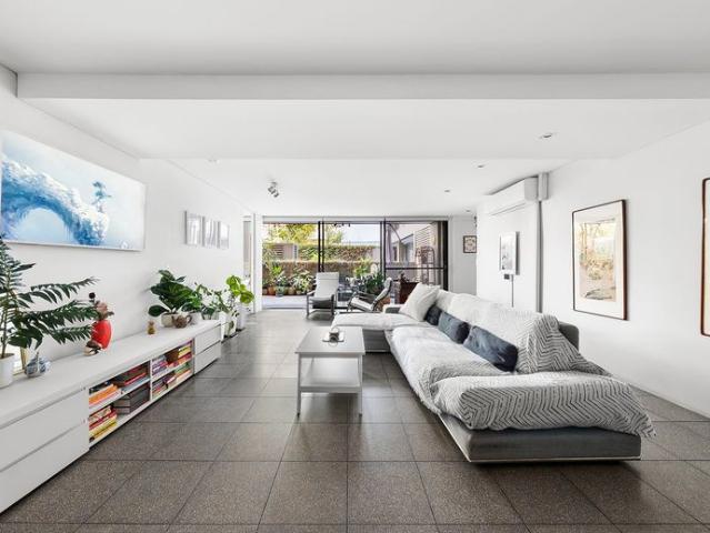Available during Winter All inclusive Medium Term Rental | 3 Bedroom Apartment with Cinema Room & Secure Parking
