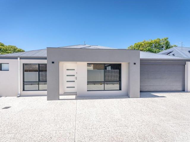 Available Executive Unit in Quiet Location
