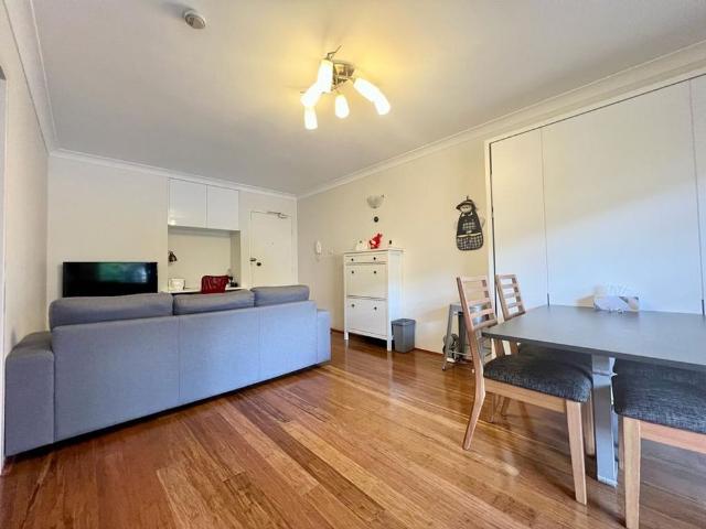 Available Furnished or Unfurnished 1 Bedroom Apartment in Whisper Quiet Location
