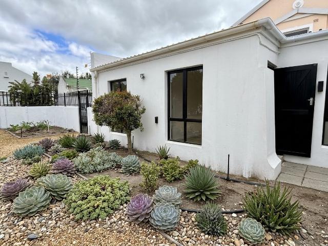 Available Immediately | Brand New 2 Bedroom, 1 Bathroom Cottage