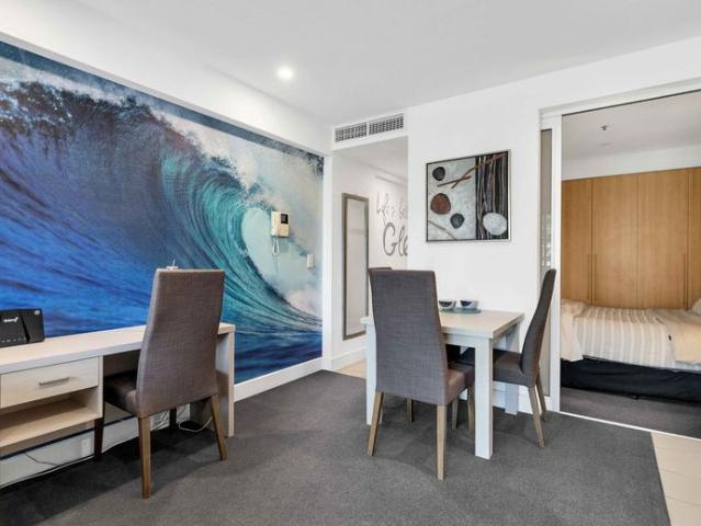 Available January 2027 Furnished Apartment in an Idyllic Seaside Location!