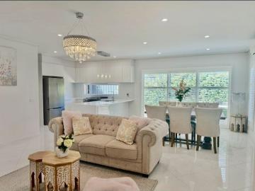Available: January 2027 Stylish Furnished 3 Bed Home in North Bendigo