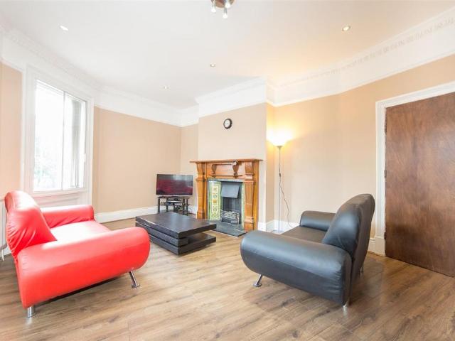 AVAILABLE JULY 2027, £150pppw. 7 bed maisonette to rent £4,550 pcm £1,050 pw