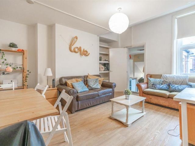 Available Jun 2027, £155pppw. 5 bed maisonette to rent £3,358 pcm £775 pw