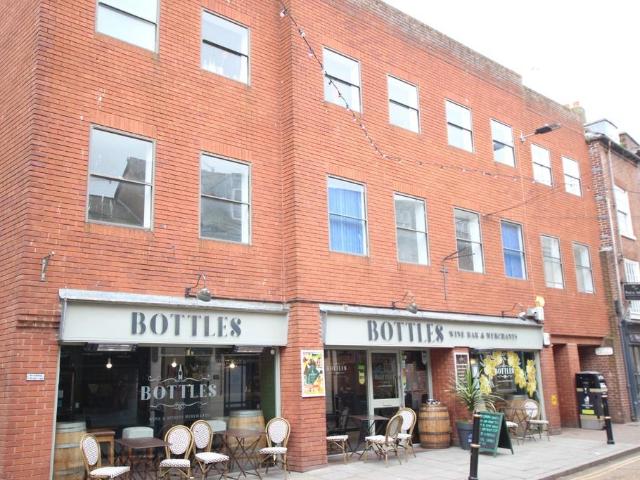 Available Late November 2026 Flat. 1 bed apartment to rent £800 pcm £185 pw