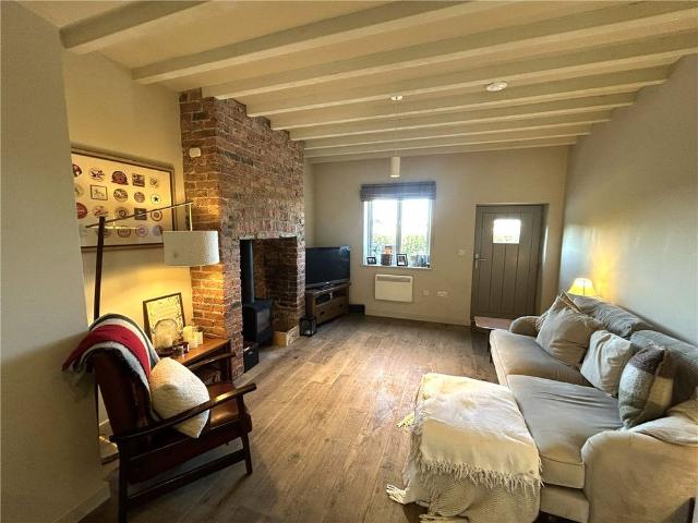 Available late September, 2 The Cottages is a welcoming two bedroomed, mid terrace character cottage situated in the highly sought after village of Kirk Hammerton